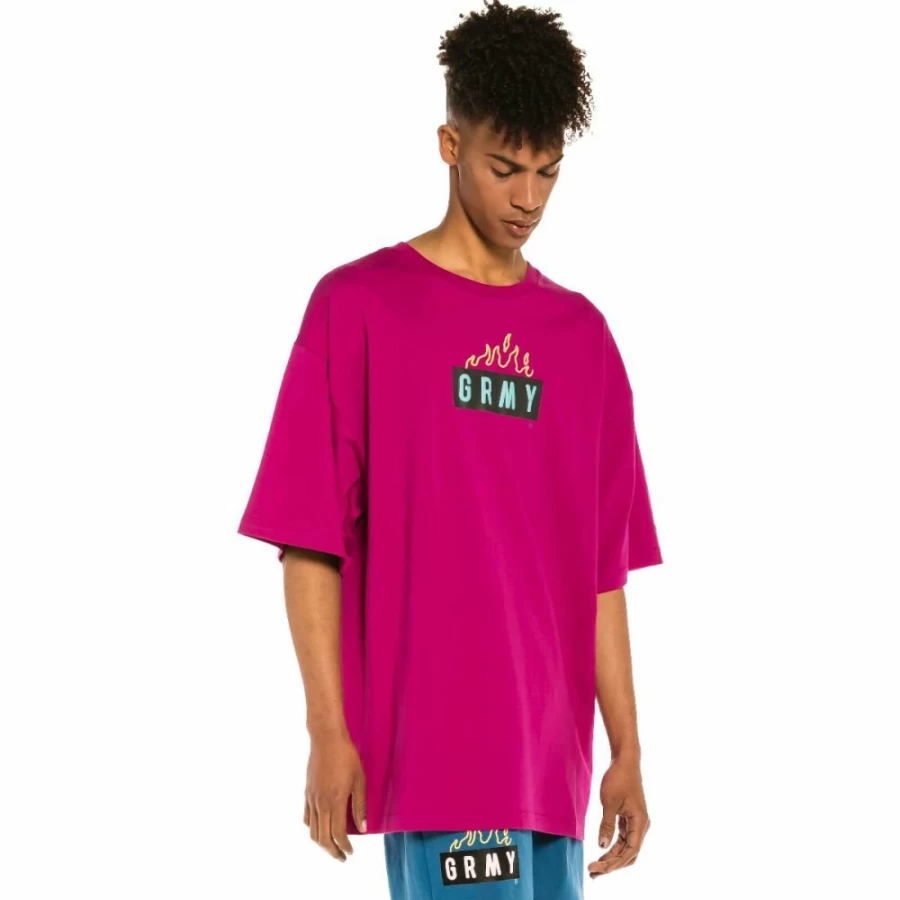 Grimey "Trespass" Fuchsia Camiseta - Women's Summer T-Shirt 2022 Collection